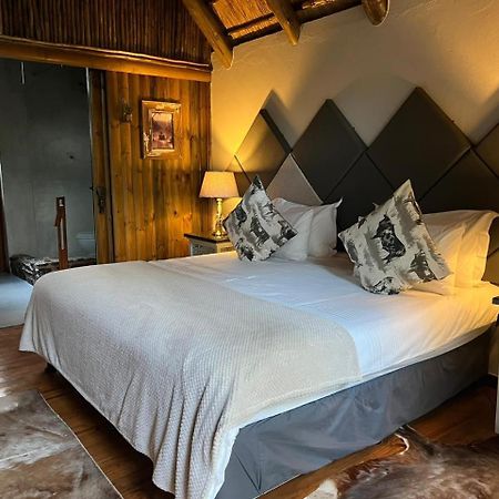 Tidimalo Lodge Rustenburg Bagian luar foto